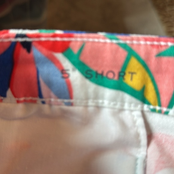 NWT St. John's Bay Floral 5" Shorts Womens 16 Tropical Cotton stretch Beach Soft - Picture 6 of 14